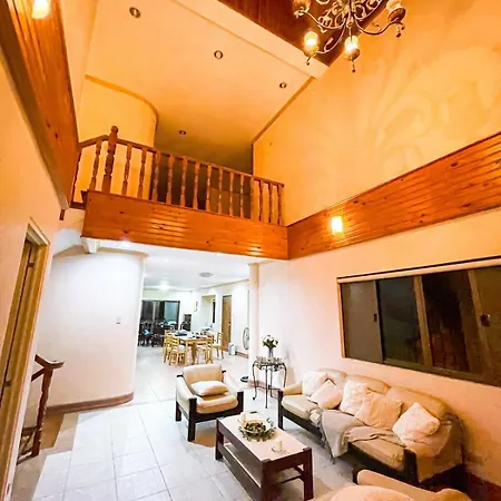 Spacious Family House In Tagaytay With Billiards, Garden, And Courtyard